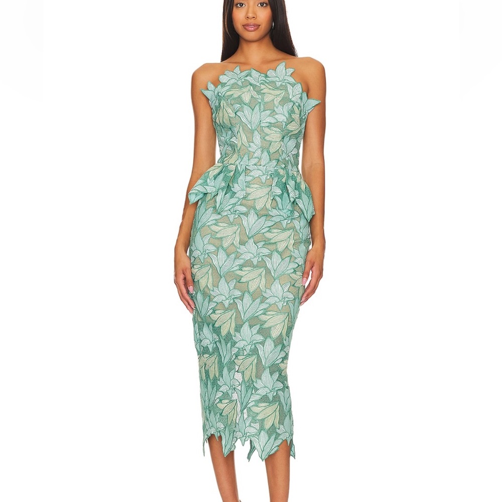 Elliatt Vinyles Midi Dress in Mint